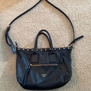 Guess purse medium sized